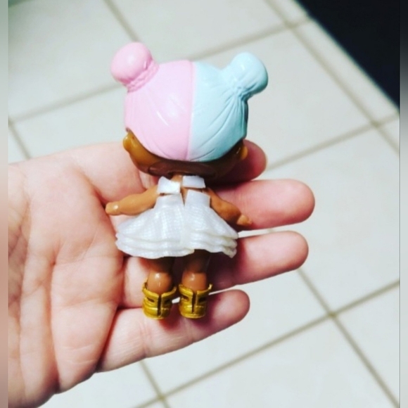 MGA LOL Surprise Dolls Series 2 Let's Be Friends Sugar - Picture 3 of 4